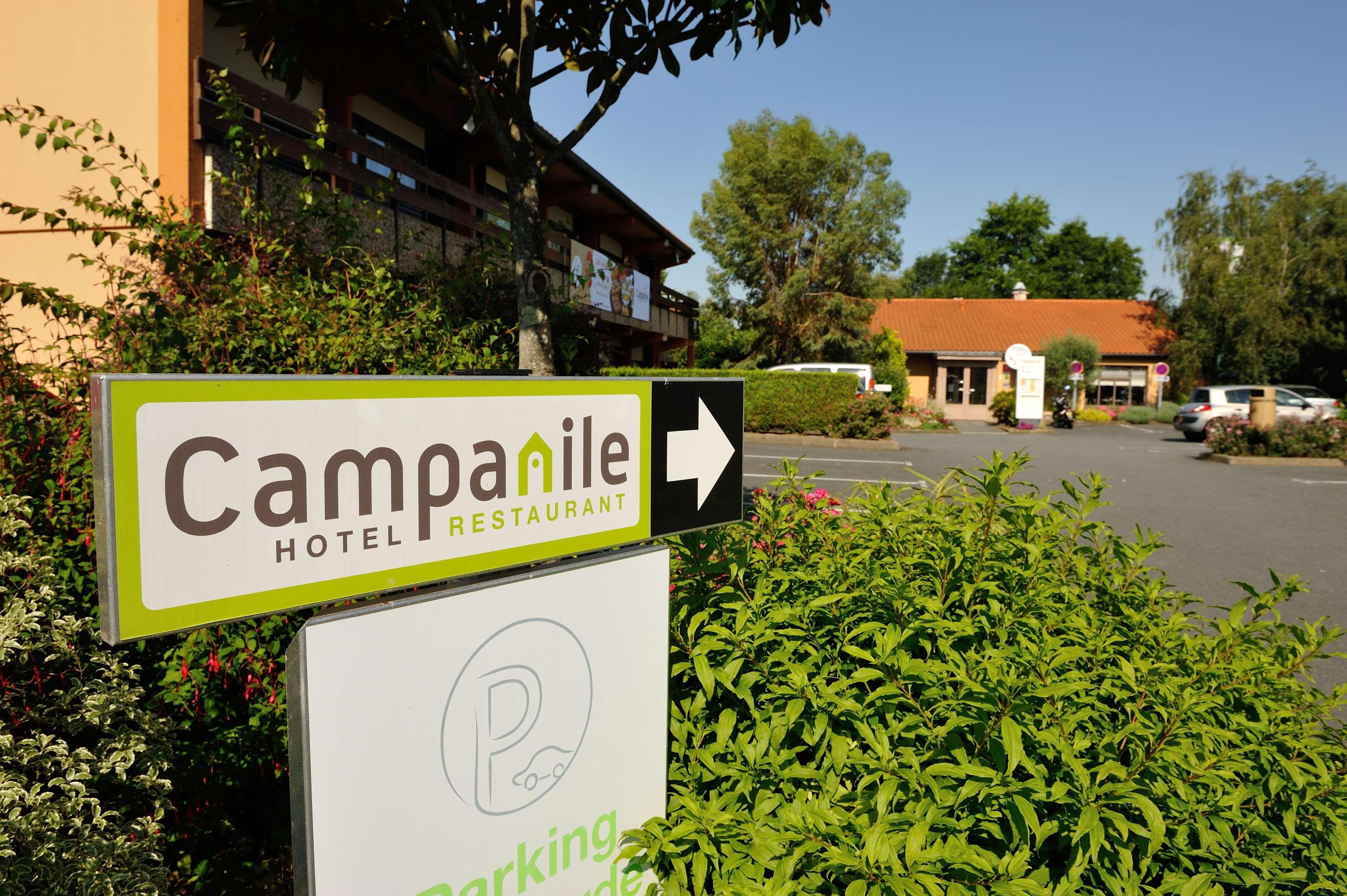 Campanile Cholet Hotel Екстериор снимка